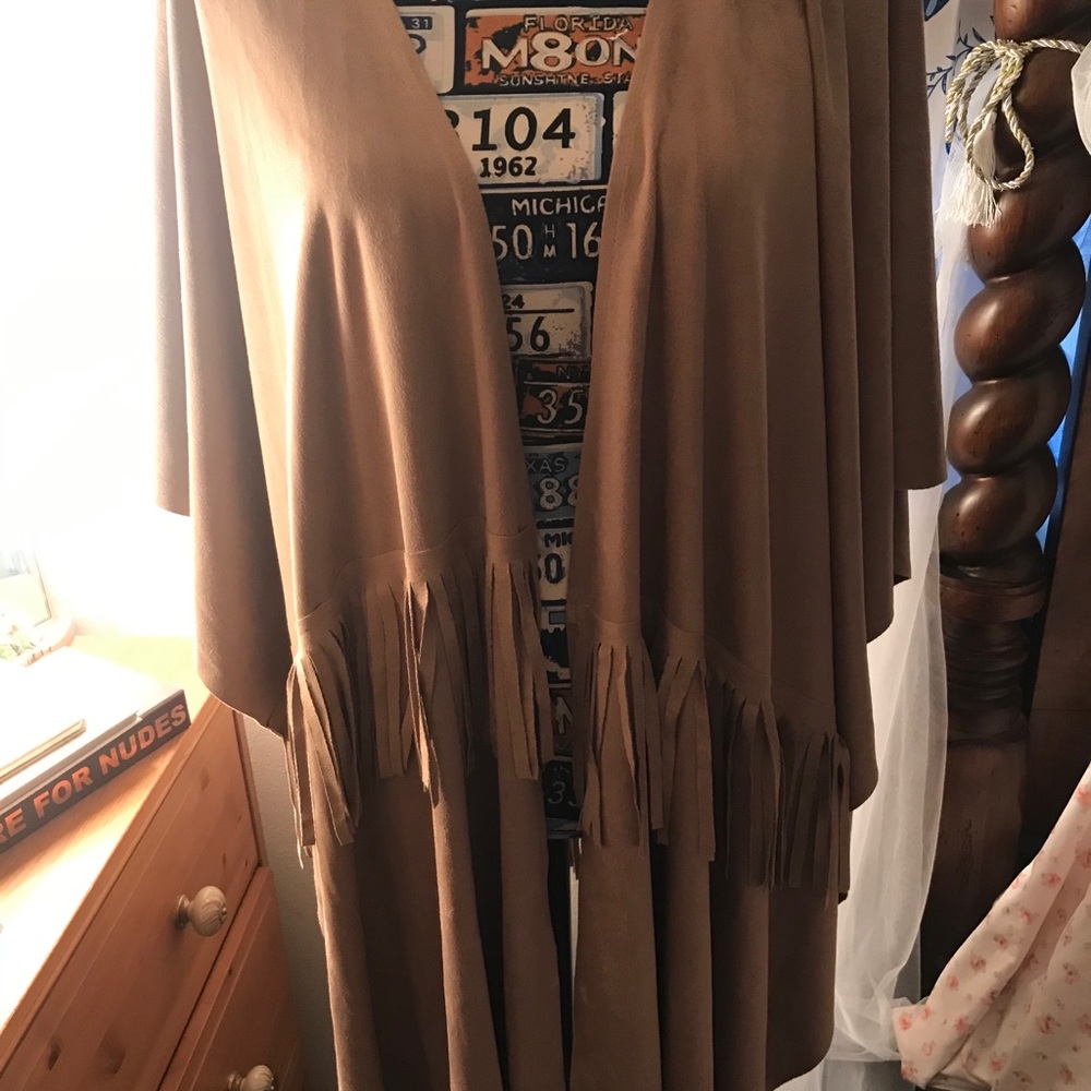 Faux Suede Poncho in taupe color - Picture 8 of 10